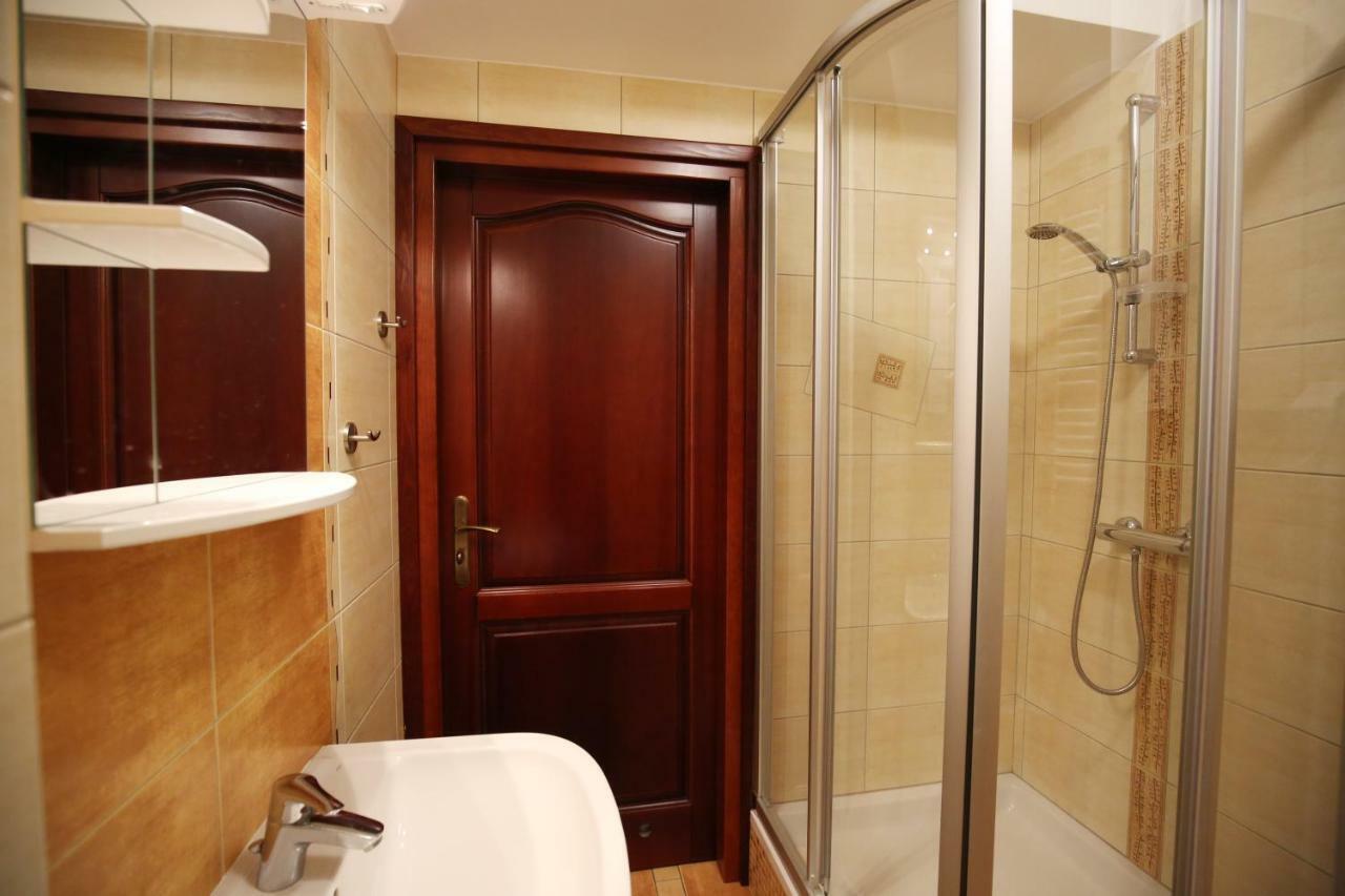Apartamenty Na Pierwszym Pietrze Krynica-Zdrój Exterior foto